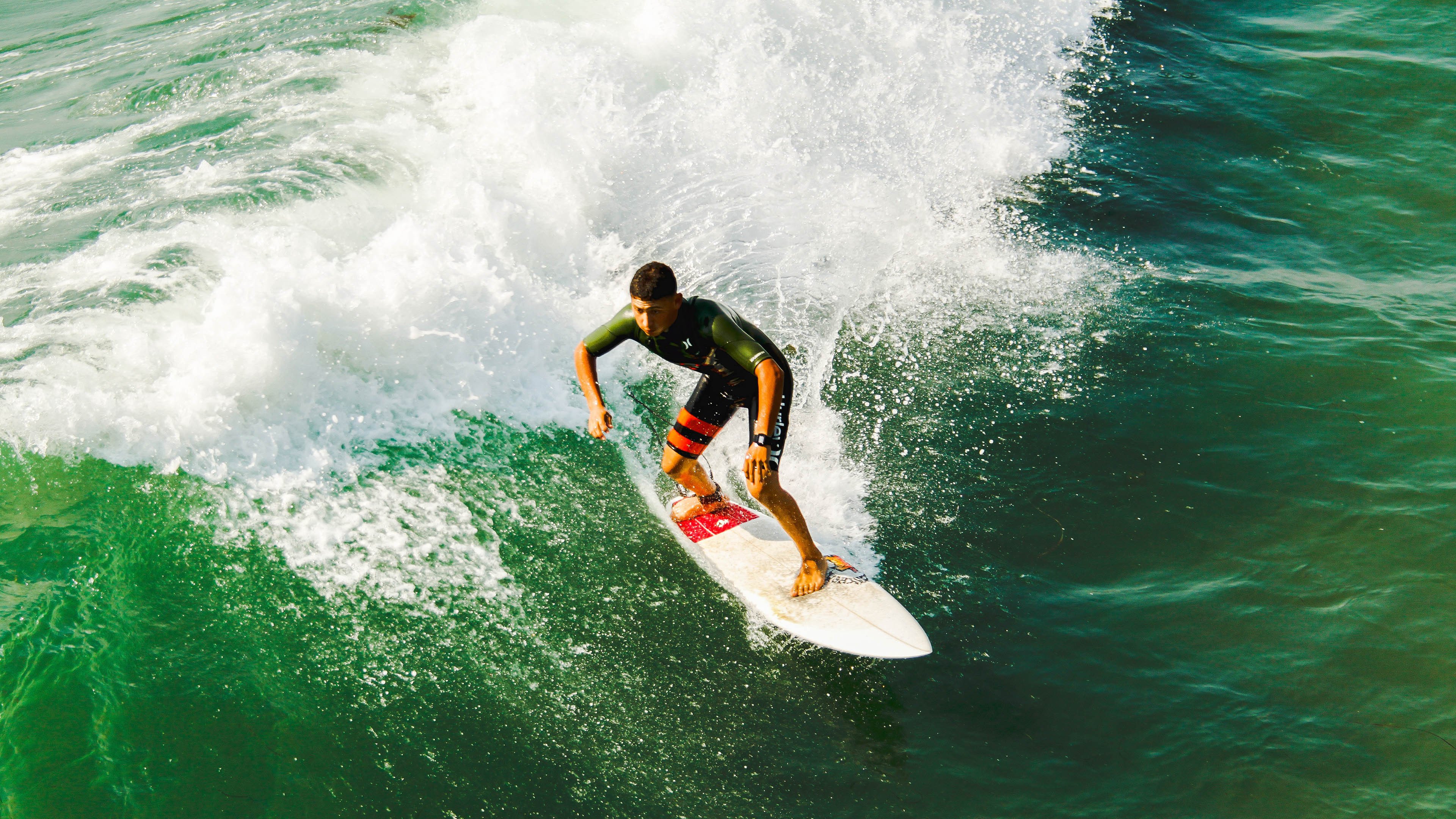 开云真人娱乐官网-德甲节奏飞快：攻守转换妙不可言！，德甲打法特点